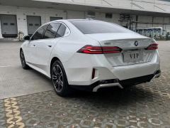 BMW 5 Series 530Li Luxury Edition Premium Package - фото 7