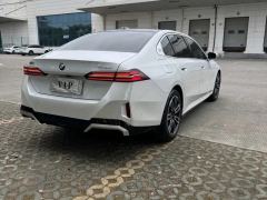 BMW 5 Series 530Li Luxury Edition Premium Package - фото 9