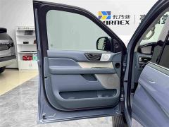 Lincoln Navigator Presidential Series 3.5T - photo 4