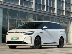 XPeng X9 Pure Electric 750 Ultra - ფოტო 1