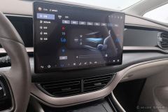 Denza D9 EV 600km 4WD Flagship Edition 7-seater - ფოტო 16
