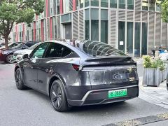 Tesla Model Y Rear-Wheel Drive - ფოტო 9