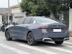 BMW 5 Series 525Li M Sport Package - ფოტო 3