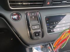 Honda Odyssey 2.0L Sharp Luxury Edition 7-seater - фото 10