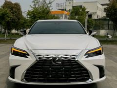 Lexus ES 200 Luxury - ფოტო 1