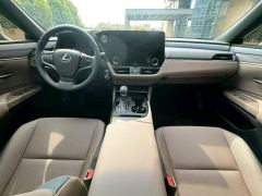 Lexus ES 200 Luxury - ფოტო 5