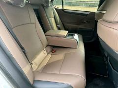 Lexus ES 200 Luxury - ფოტო 6