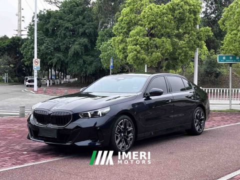 2025 BMW 5 Series 530Li Luxury M Sport Package - car from China