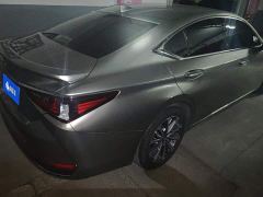 Lexus ES 200 Excellence Edition - фото 3