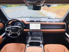 Land Rover Defender 110 3.0T P400 Dark Edition - фото 15
