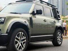 Land Rover Defender 110 3.0T P400 Dark Edition - фото 20