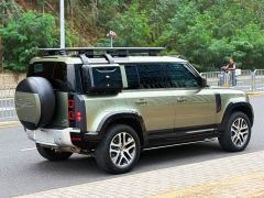 Land Rover Defender 110 3.0T P400 Dark Edition - фото 5