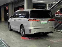 Voyah Lantu Dreamchaser PHEV Ultra-Long Range Flagship - photo 4