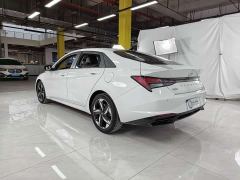 Hyundai Elantra 1.5L CVT Luxury - photo 8