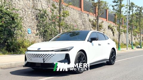 2024 Changan UNI-V 1.5T Premium - ავტომობილი ჩინეთიდან
