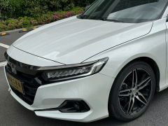 Honda Accord 260TURBO Premium Edition - photo 4