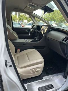 Toyota Alphard Dual-Engine 2.5L Luxury Edition - ფოტო 6
