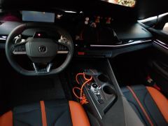 Changan UNI-V 1.5T 500Bar Luxury Sport Edition - фото 16