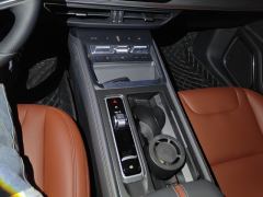 Lincoln Z 2.0T Premier - ფოტო 19