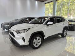 Toyota RAV4 2.0L CVT FWD Urban Edition - фото 2