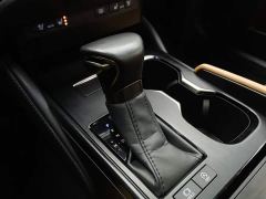 Lexus ES 200 Premium Edition - фото 13