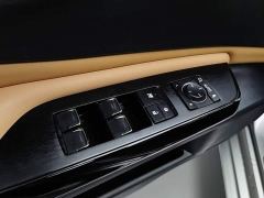 Lexus ES 200 Premium Edition - фото 9