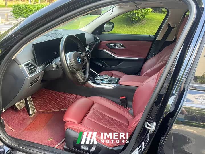 BMW i3 eDrive 35 L - автомобиль из Китая