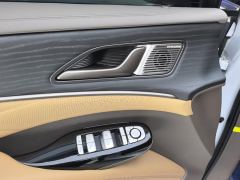 Denza D9 DM-i 970 4WD Flagship Edition - ფოტო 13