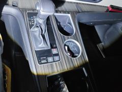Toyota Gravia PHEV 2.5L VIP Edition - ფოტო 19
