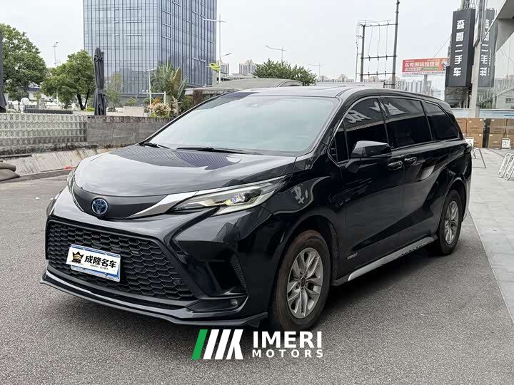 Toyota Grevias 2.5L Hybrid Comfort Edition - автомобиль из Китая