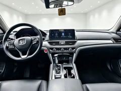 Honda Accord 260TURBO Premium Edition - photo 8