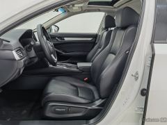 Honda Accord 260TURBO Luxury Edition - photo 13