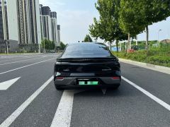 Geely Galaxy Star Shine 8 EM-i 1.5L 130km Prestige Edition - фото 9