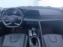 Hyundai Elantra 1.5L CVT GLX Elite - ფოტო 12