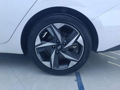 Hyundai Elantra 1.5L CVT GLX Elite - ფოტო 6