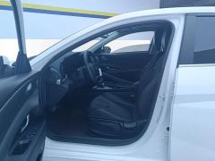 Hyundai Elantra 1.5L CVT GLX Elite - ფოტო 9
