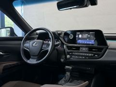 Lexus ES 260 Edition - фото 16