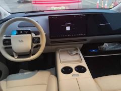 Li Auto i8 Standard Edition - фото 12