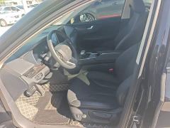 FAW Hongqi E-QM5 On-demand charging Base 4-seater - ფოტო 14