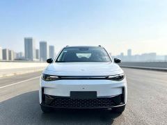 Leapmotor C16 Pure Electric 580 Deluxe Edition 6-Seater - photo 1