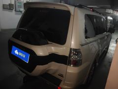 Mitsubishi Pajero (Imported) 3.0L Edition - ფოტო 2
