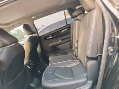 Toyota Highlander Hybrid 2.5L AWD Premium 7-Seater - photo 16
