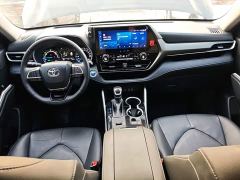 Toyota Highlander Hybrid 2.5L AWD Premium 7-Seater - photo 9