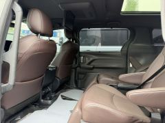 Toyota Sienna 2.5L Hybrid Platinum Edition - photo 8