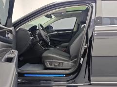 Volkswagen Passat Distinguished Edition 380TSI Longyao Edition - photo 13