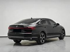 Volkswagen Passat Distinguished Edition 380TSI Longyao Edition - photo 3