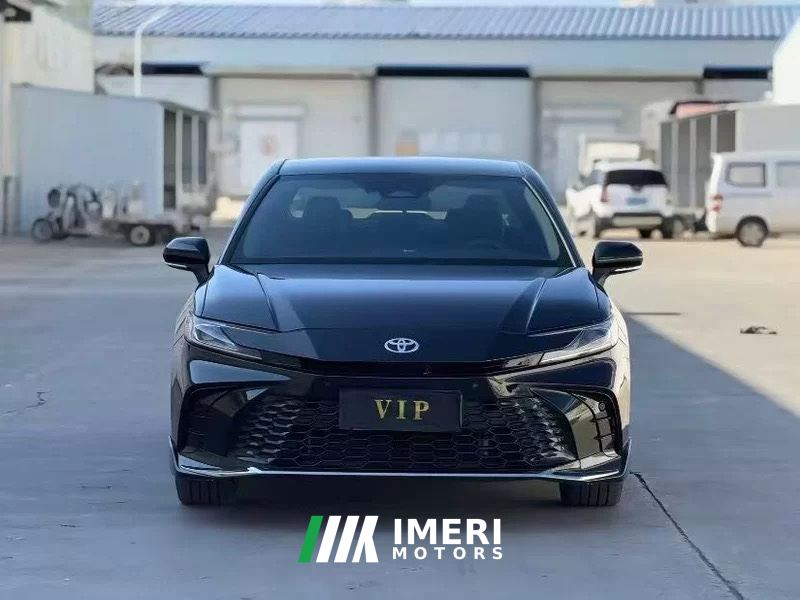Toyota Camry Dual-Engine 2.0HXS Sports Plus Edition - car from China