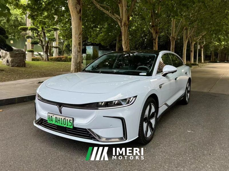 Voyah Zhuiguang Lantu Zhaoguang BEV 730km Long Range Edition - car from China