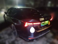 Nissan Teana 2.0L SV Black Gold Edition - фото 4