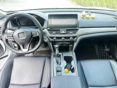 Honda Accord 260TURBO Luxury Edition - photo 6